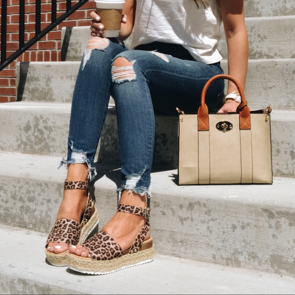 NEW ARRIVALS LADIES LEOPARD PLATFORM ESPADRILLE - Picture 2 of 9